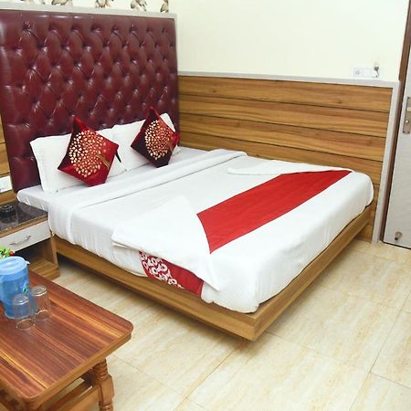 Hotel Delhi Darshan Deluxe-By Rsl Hospitality Nueva Delhi Exterior foto