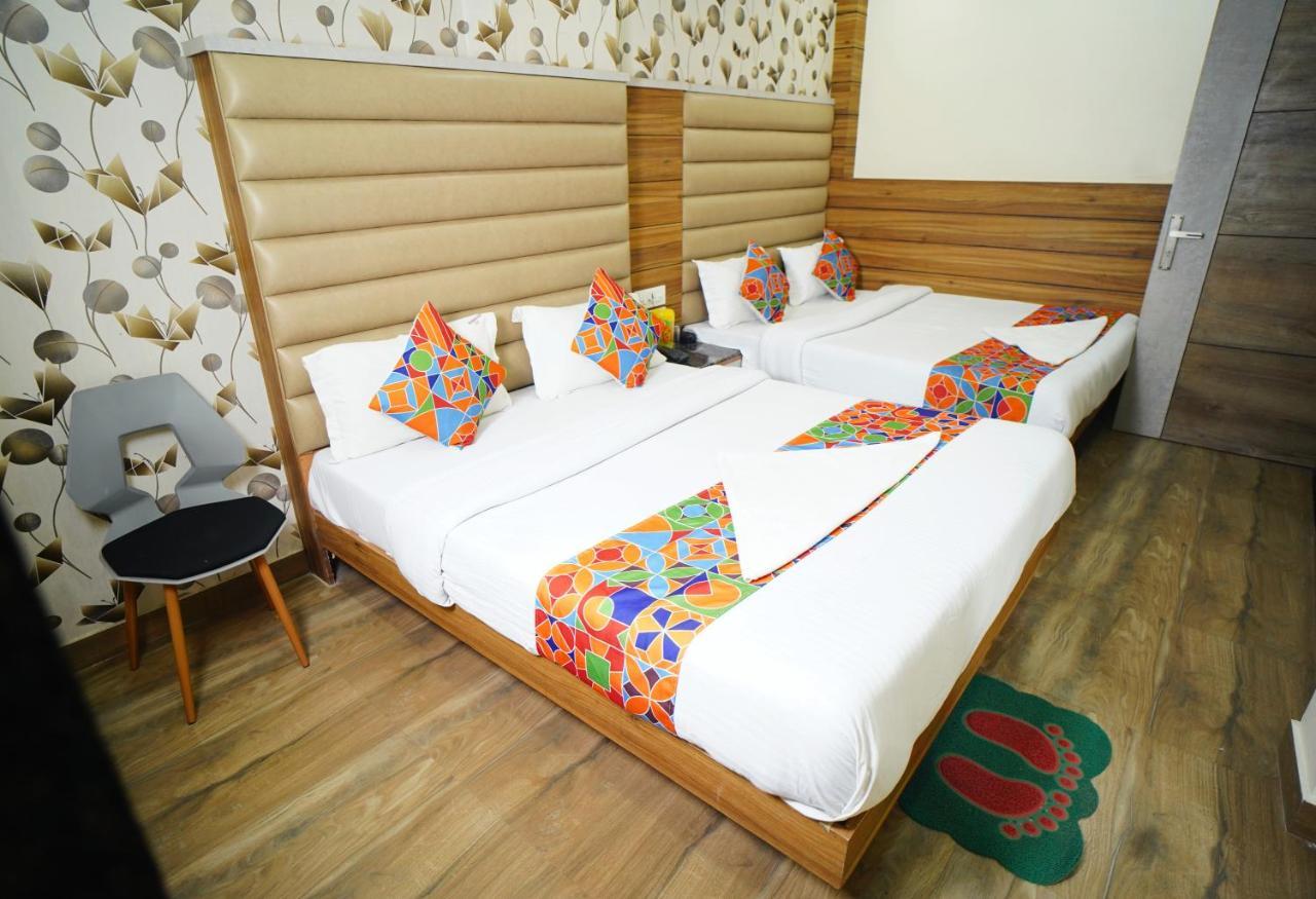 Hotel Delhi Darshan Deluxe-By Rsl Hospitality Nueva Delhi Exterior foto