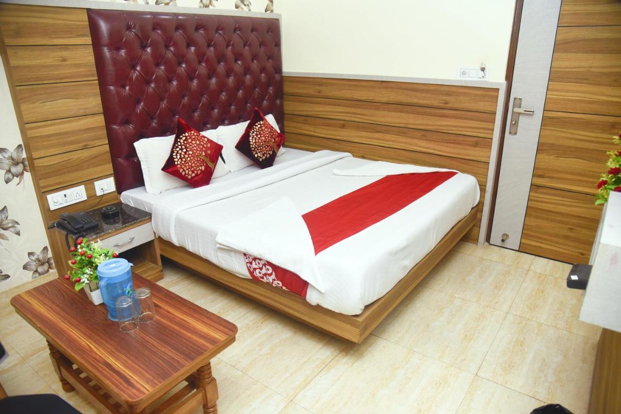 Hotel Delhi Darshan Deluxe-By Rsl Hospitality Nueva Delhi Exterior foto