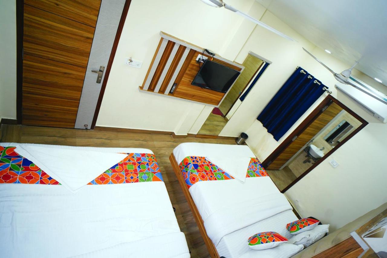 Hotel Delhi Darshan Deluxe-By Rsl Hospitality Nueva Delhi Exterior foto