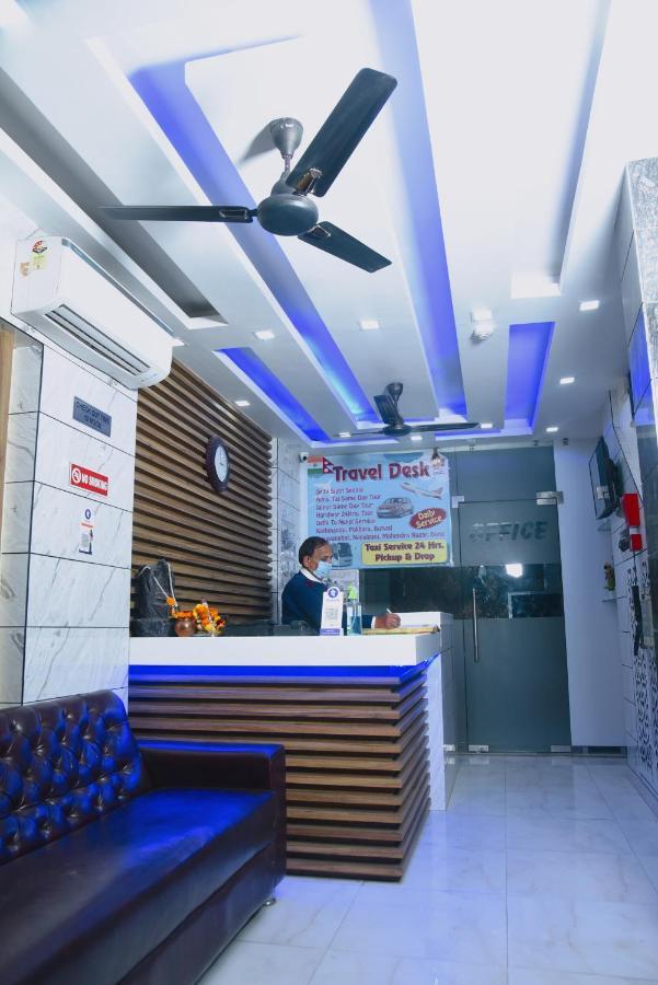 Hotel Delhi Darshan Deluxe-By Rsl Hospitality Nueva Delhi Exterior foto